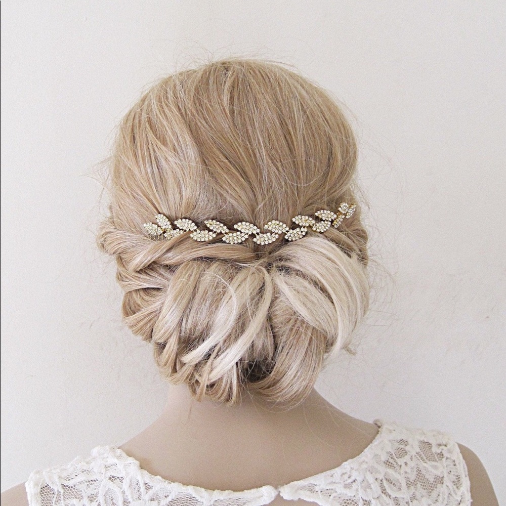 Bridal hair crystal vine / chain